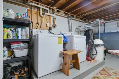 14 Clara Road Tiverton RI 02878