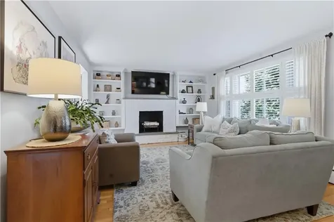 14 Clara Road Tiverton RI 02878