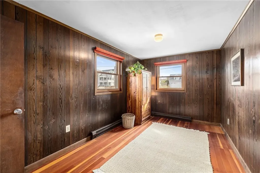 29 Coast Guard Avenue South Kingstown RI 02879