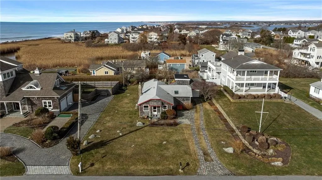 29 Coast Guard Avenue South Kingstown RI 02879
