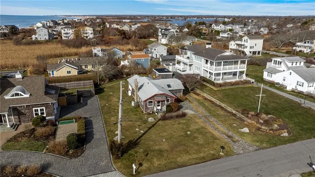 29 Coast Guard Avenue South Kingstown RI 02879