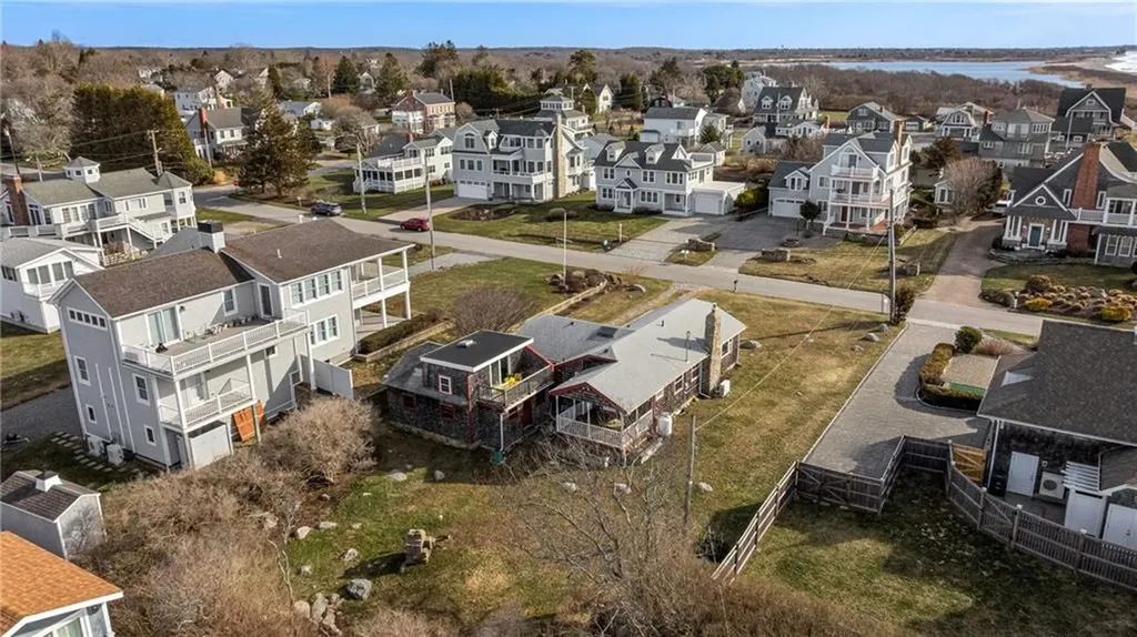29 Coast Guard Avenue South Kingstown RI 02879