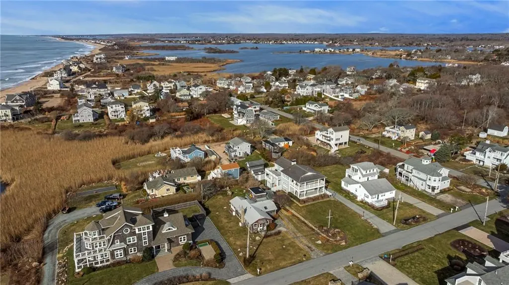 29 Coast Guard Avenue South Kingstown RI 02879