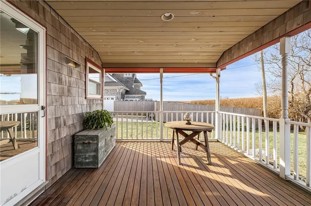 29 Coast Guard Avenue South Kingstown RI 02879