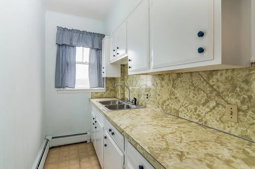 43 Mcclellan Street Providence RI 02909