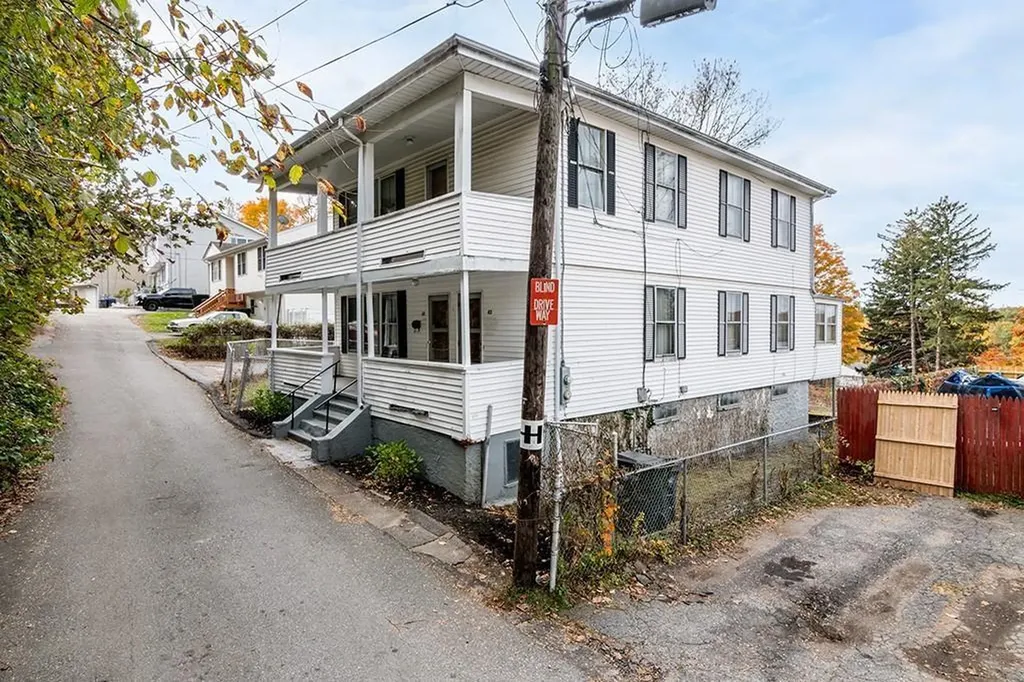 43 Mcclellan Street Providence RI 02909