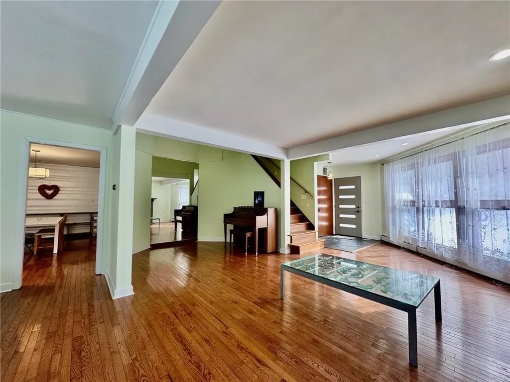 25 Coachman Pike Ledyard CT 06339