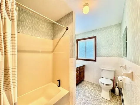 25 Coachman Pike Ledyard CT 06339