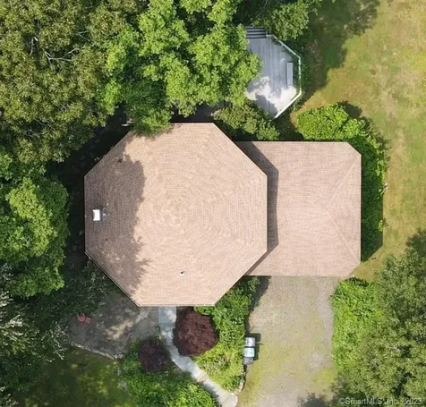 25 Coachman Pike Ledyard CT 06339
