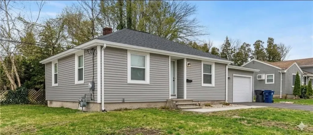 6 Seneca Street Warwick RI 02886