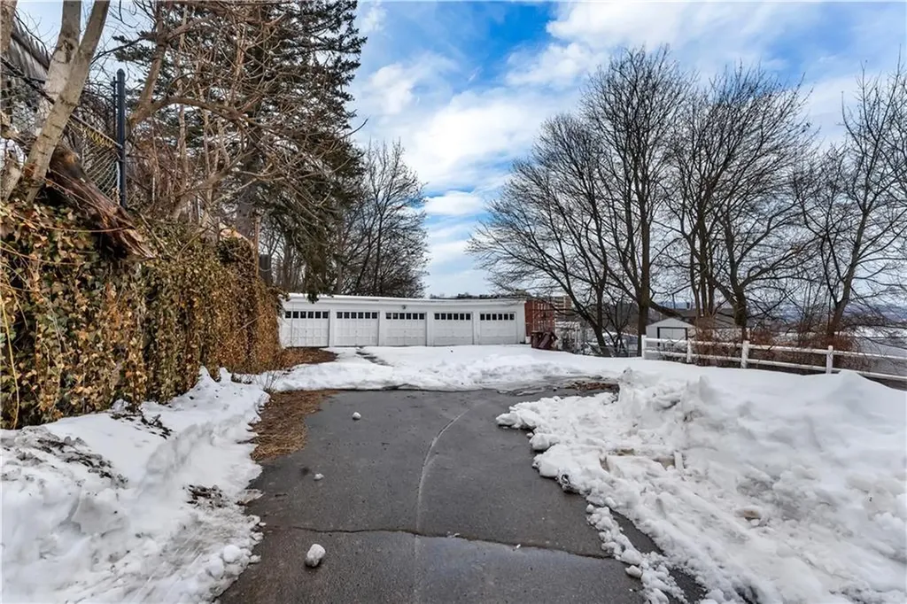107 Blackstone Street Woonsocket RI 02895
