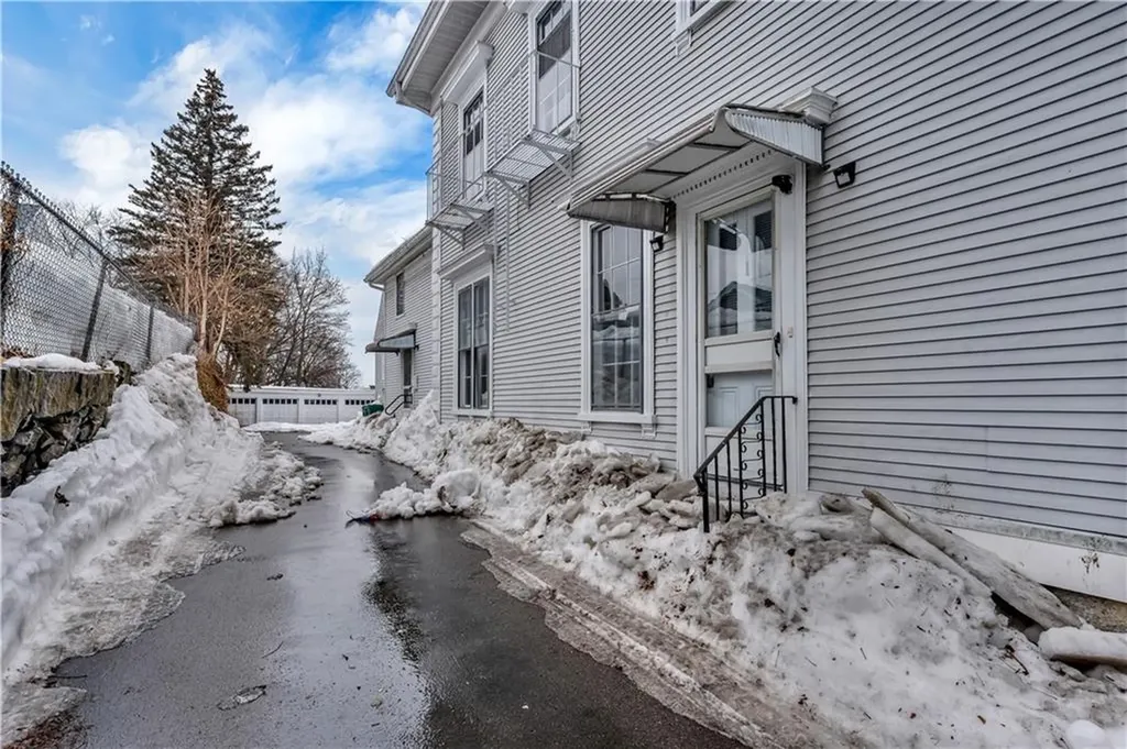 107 Blackstone Street Woonsocket RI 02895