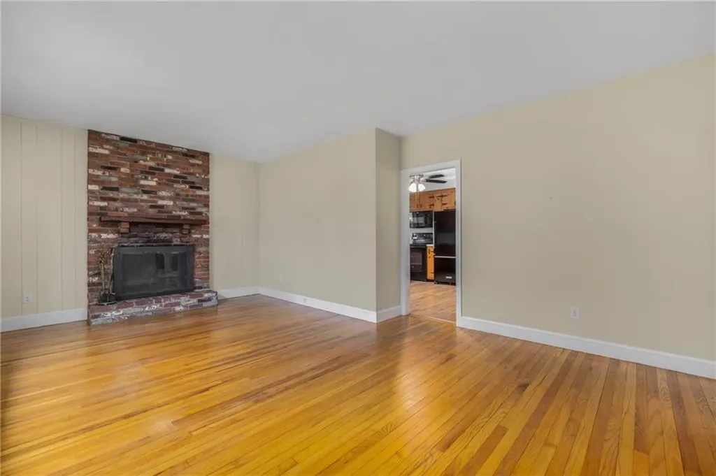 30 Toppa Boulevard Newport RI 02840