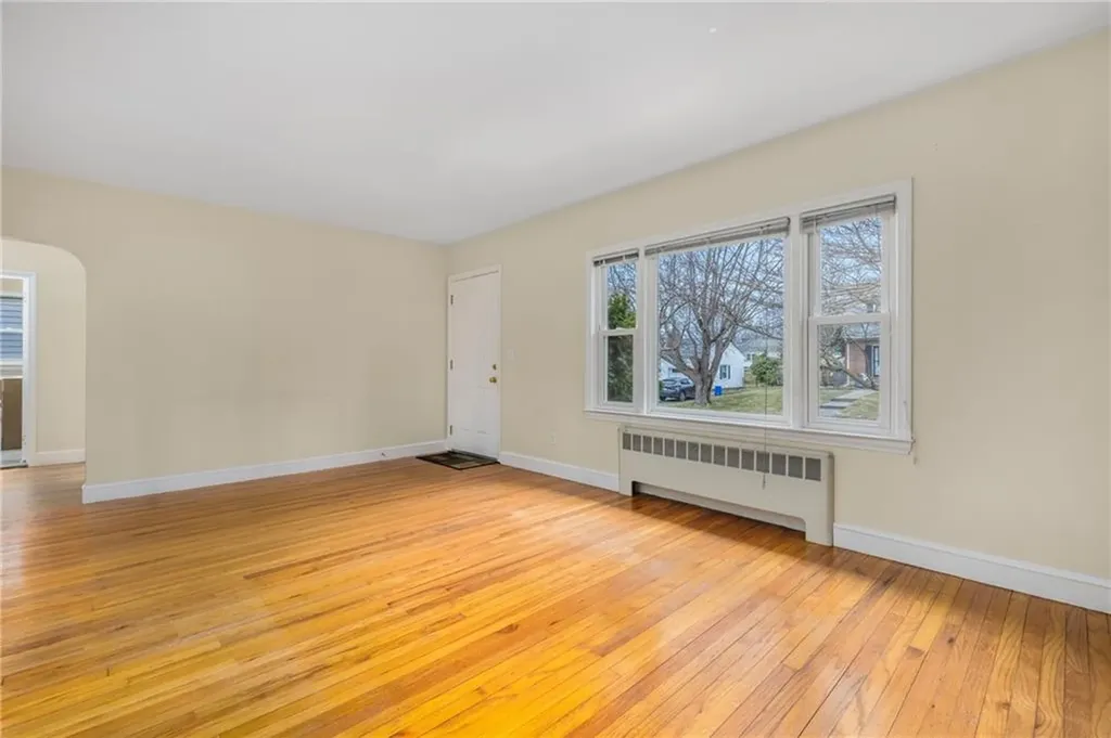 30 Toppa Boulevard Newport RI 02840