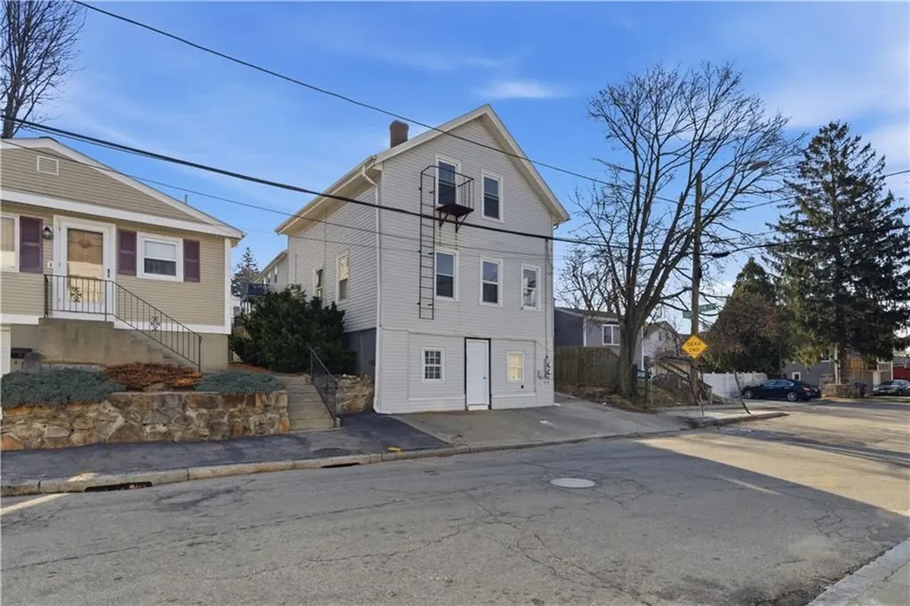 35 Gray Street Providence RI 02909