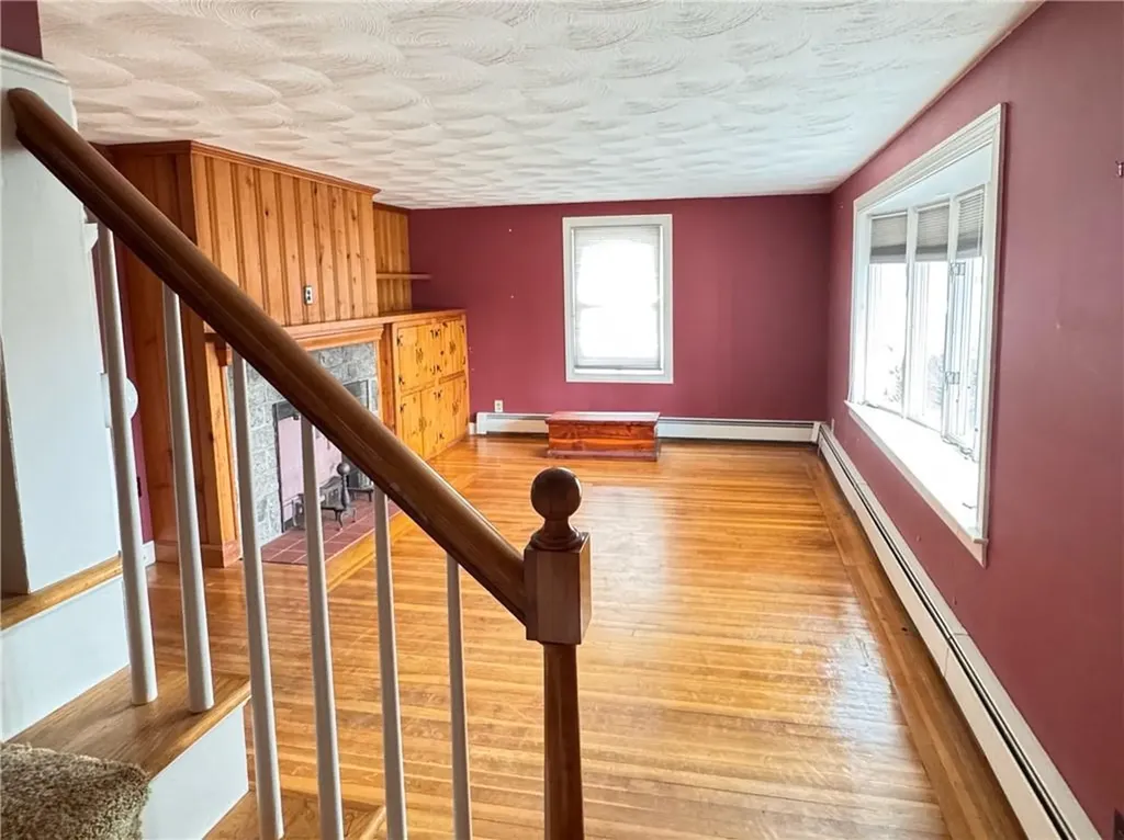 87 Lincoln Park Avenue Cranston RI 02920