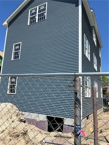 84 Coggeshall Street Providence RI 02904