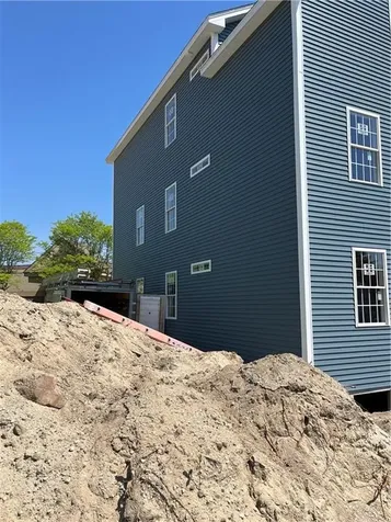 84 Coggeshall Street Providence RI 02904
