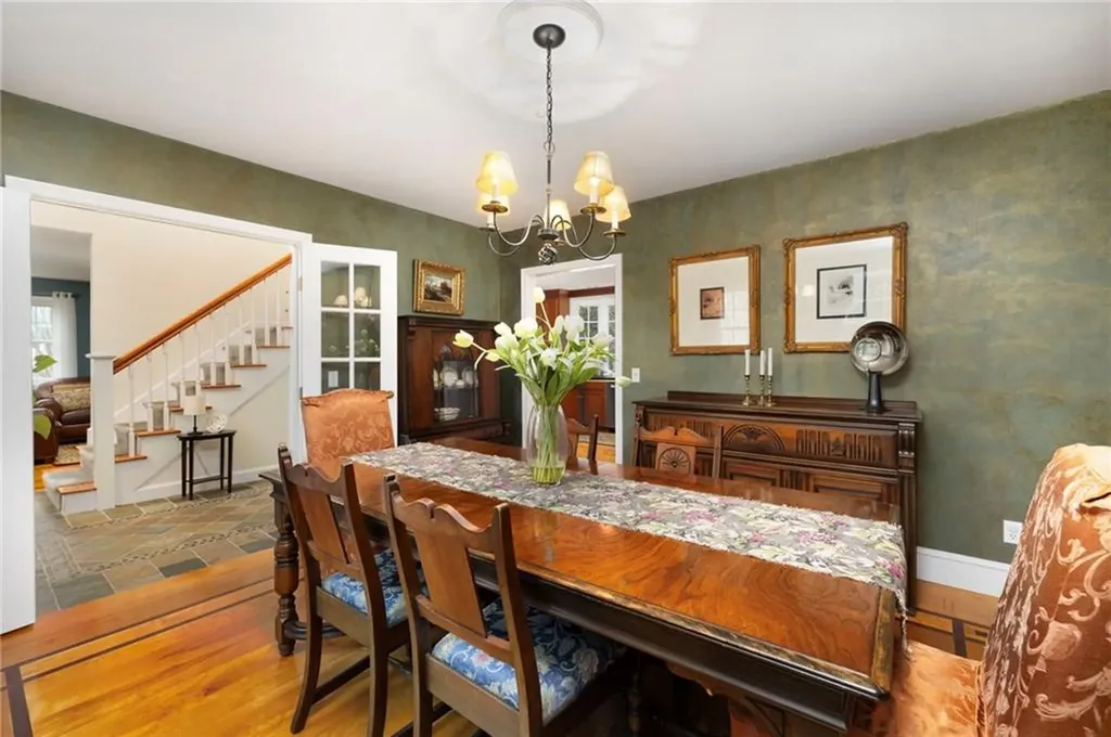31 Buloid Avenue Jamestown RI 02835
