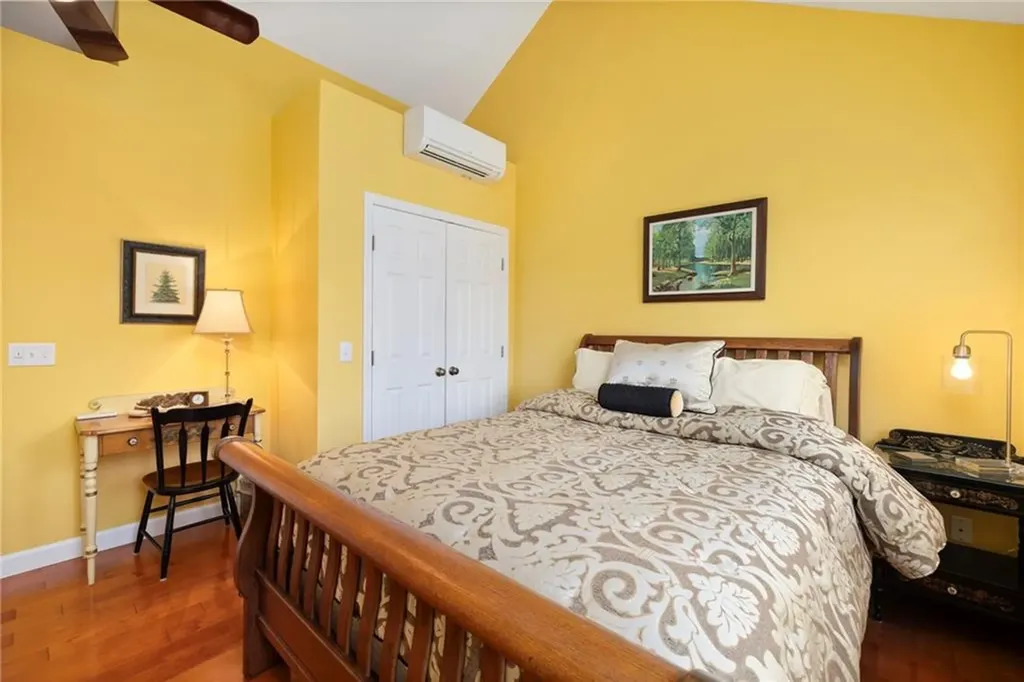 31 Buloid Avenue Jamestown RI 02835