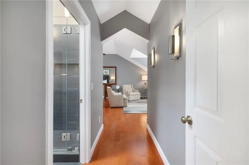 31 Buloid Avenue Jamestown RI 02835