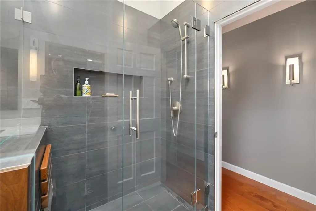 31 Buloid Avenue Jamestown RI 02835