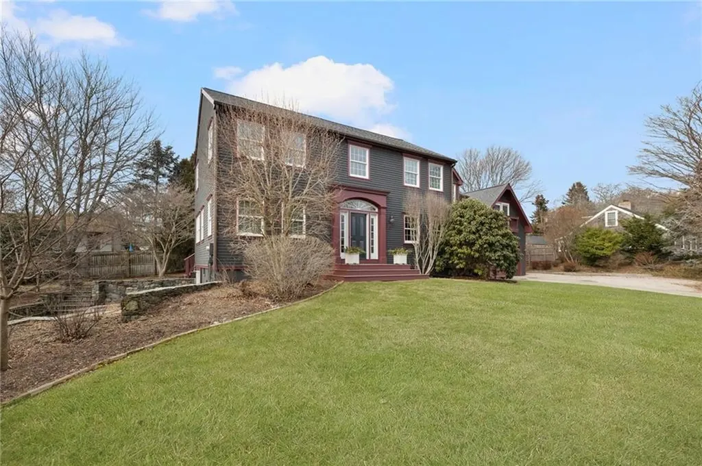31 Buloid Avenue Jamestown RI 02835