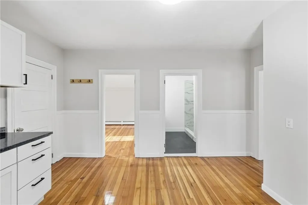 82 Hillcrest Avenue Pawtucket RI 02860