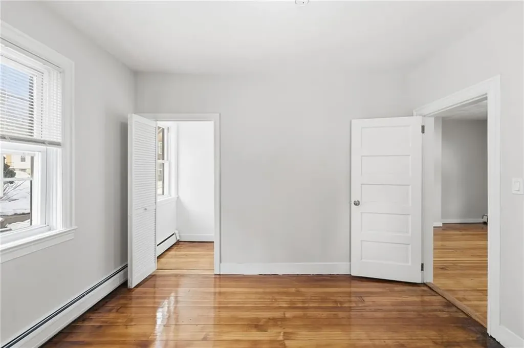82 Hillcrest Avenue Pawtucket RI 02860
