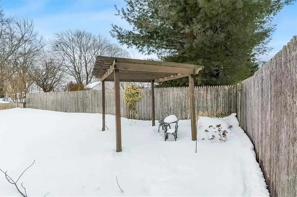 205 Payton Avenue Warwick RI 02889