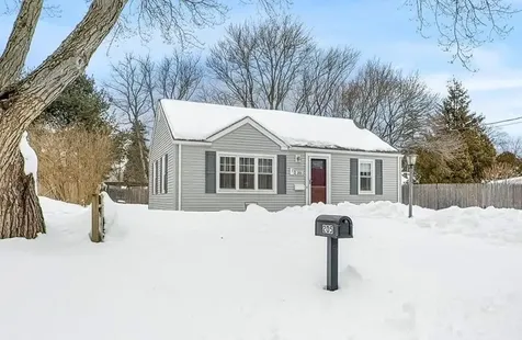 205 Payton Avenue Warwick RI 02889