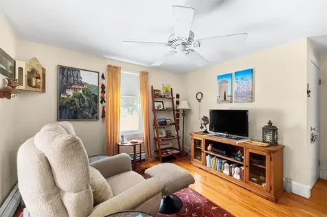 205 Payton Avenue Warwick RI 02889