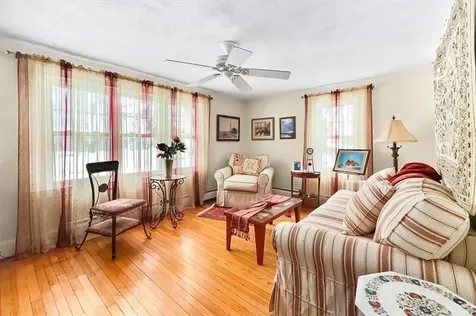 205 Payton Avenue Warwick RI 02889