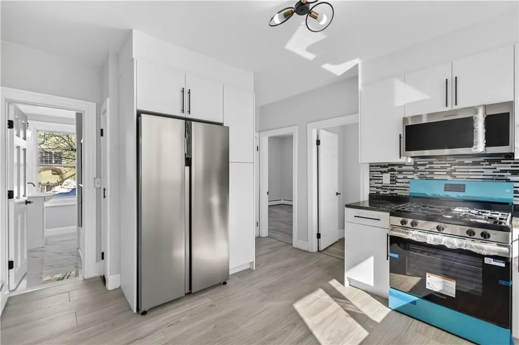 68 Touro Street Providence RI 02904