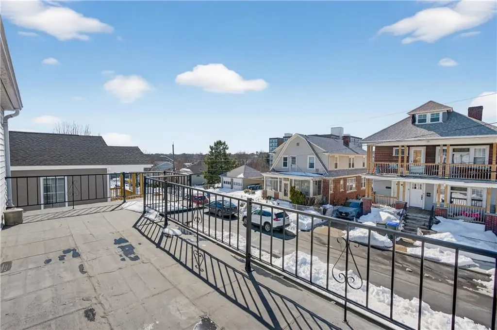 68 Touro Street Providence RI 02904