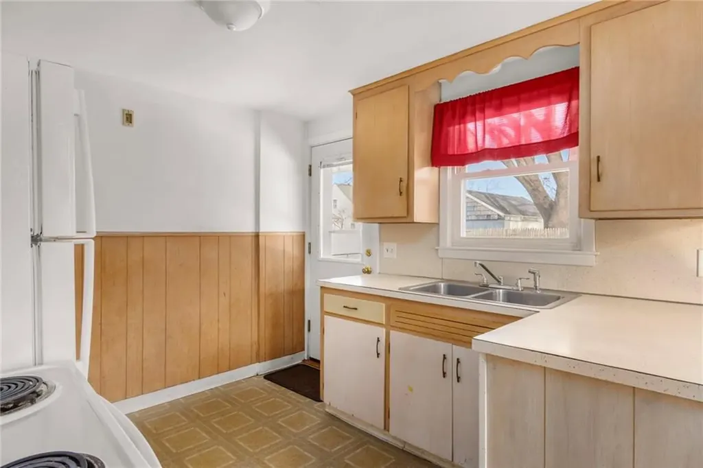 157 159 Jordan Avenue Cranston RI 02910