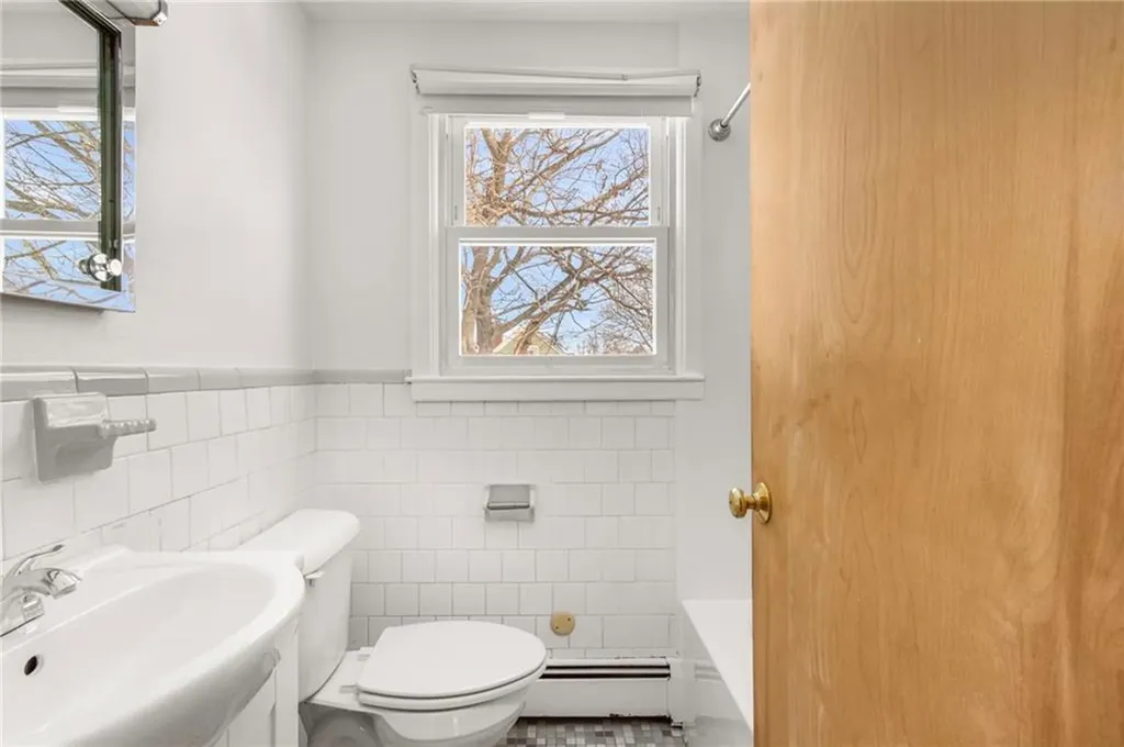 157 159 Jordan Avenue Cranston RI 02910