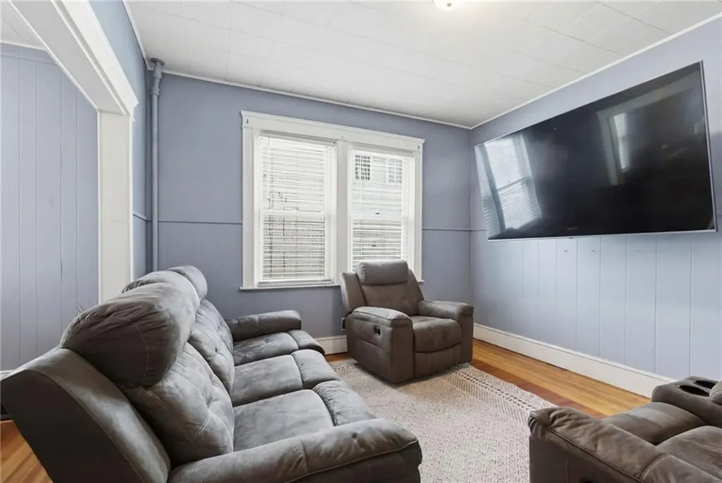197 Salina Street Providence RI 02908