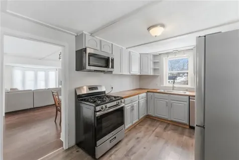 16 Spring Street Westerly RI 02891
