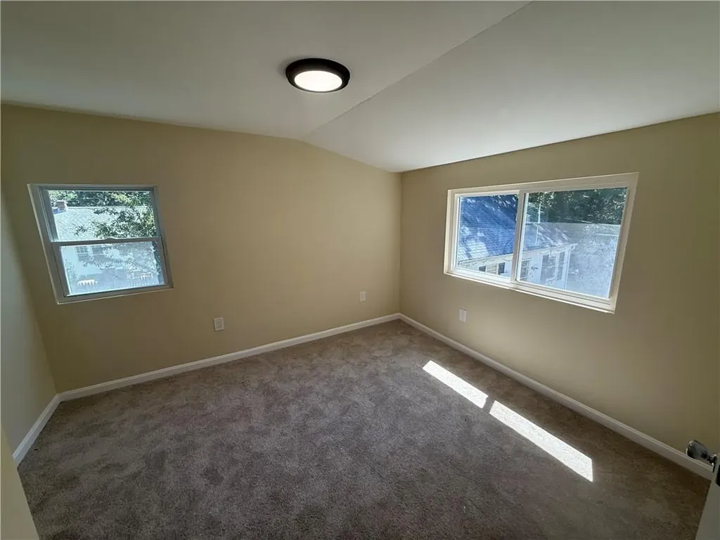 64 Ormsby Avenue Warwick RI 02886