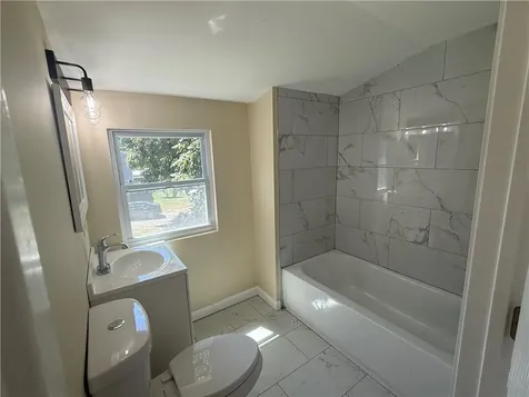 64 Ormsby Avenue Warwick RI 02886