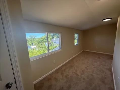 64 Ormsby Avenue Warwick RI 02886