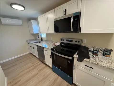 64 Ormsby Avenue Warwick RI 02886