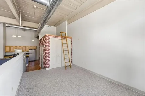 685 Social Street Woonsocket RI 02895