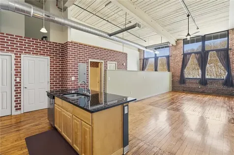 685 Social Street Woonsocket RI 02895