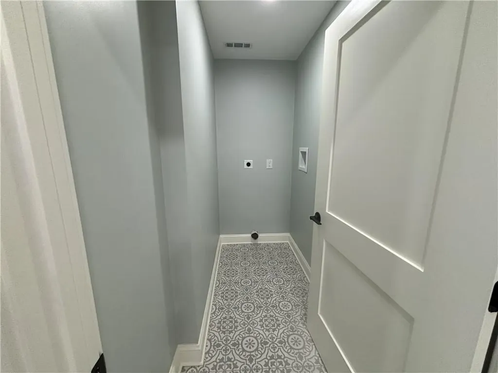 38 Ashburne Street Pawtucket RI 02861