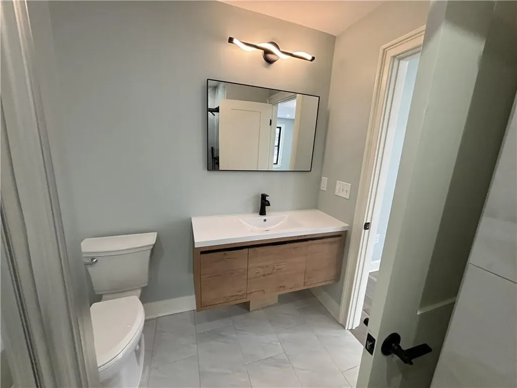 38 Ashburne Street Pawtucket RI 02861