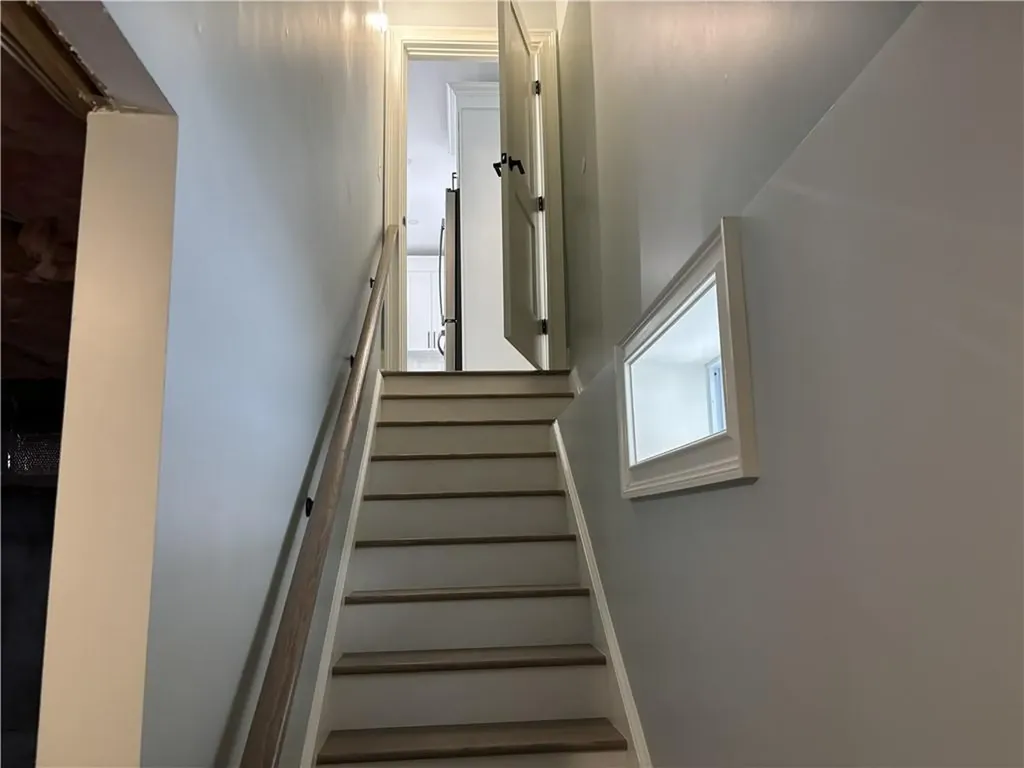 38 Ashburne Street Pawtucket RI 02861