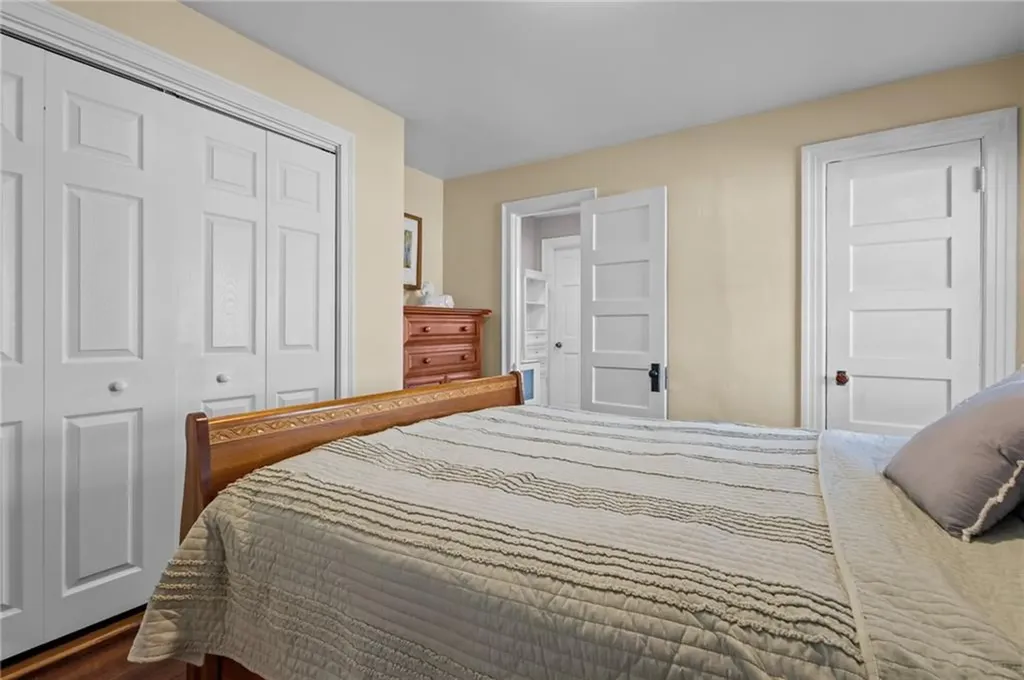 168 Washington Road Barrington RI 02806