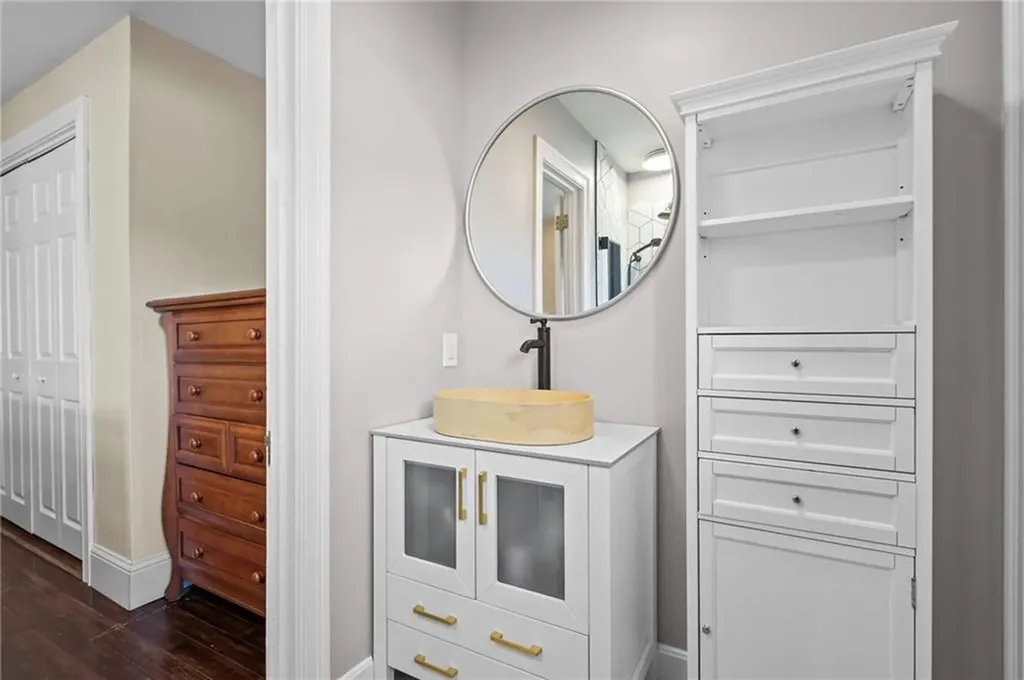 168 Washington Road Barrington RI 02806